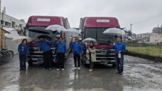 藺牟田運送に新車が2台納車しました。