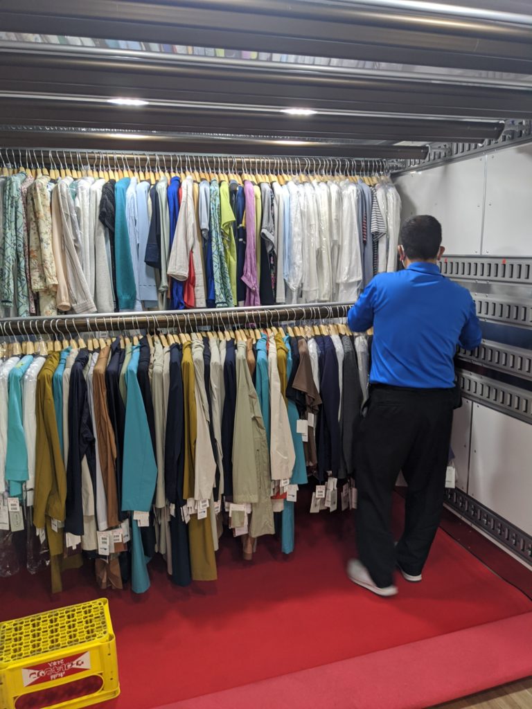 ハンガー輸送|東大阪市の運送会社なら藺牟田運送へ